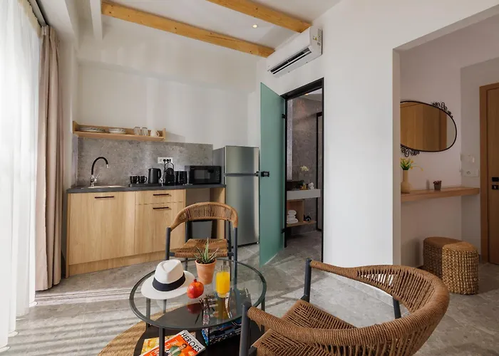 Soho Seafront Aparthotel