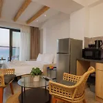 Soho Seafront 公寓式酒店 赫索尼索斯