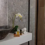 Soho Seafront 公寓式酒店