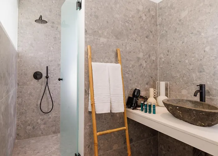 Апарт-готель Soho Seafront