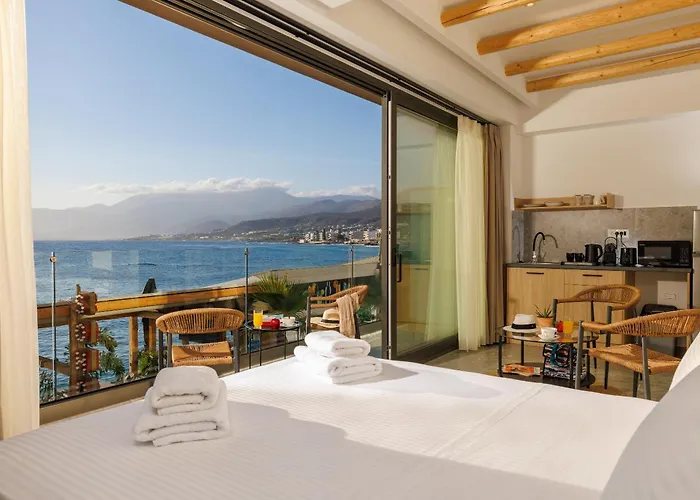 Soho Seafront Appart hôtel 4*