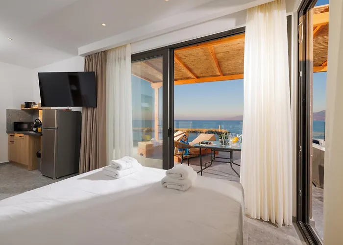 Appart hôtel Soho Seafront 4*