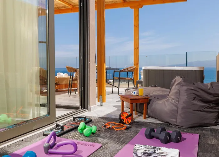 Appart hôtel Soho Seafront 4*