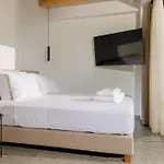 Soho Seafront Ξενοδοχείο με διαμερίσματα 4*