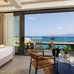 Soho Seafront Ξενοδοχείο με διαμερίσματα 4*